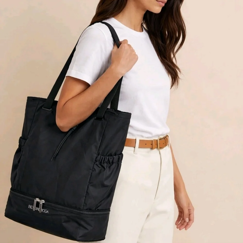 Beyond Yoga Black Tote Bag Large NWT #PUR4
